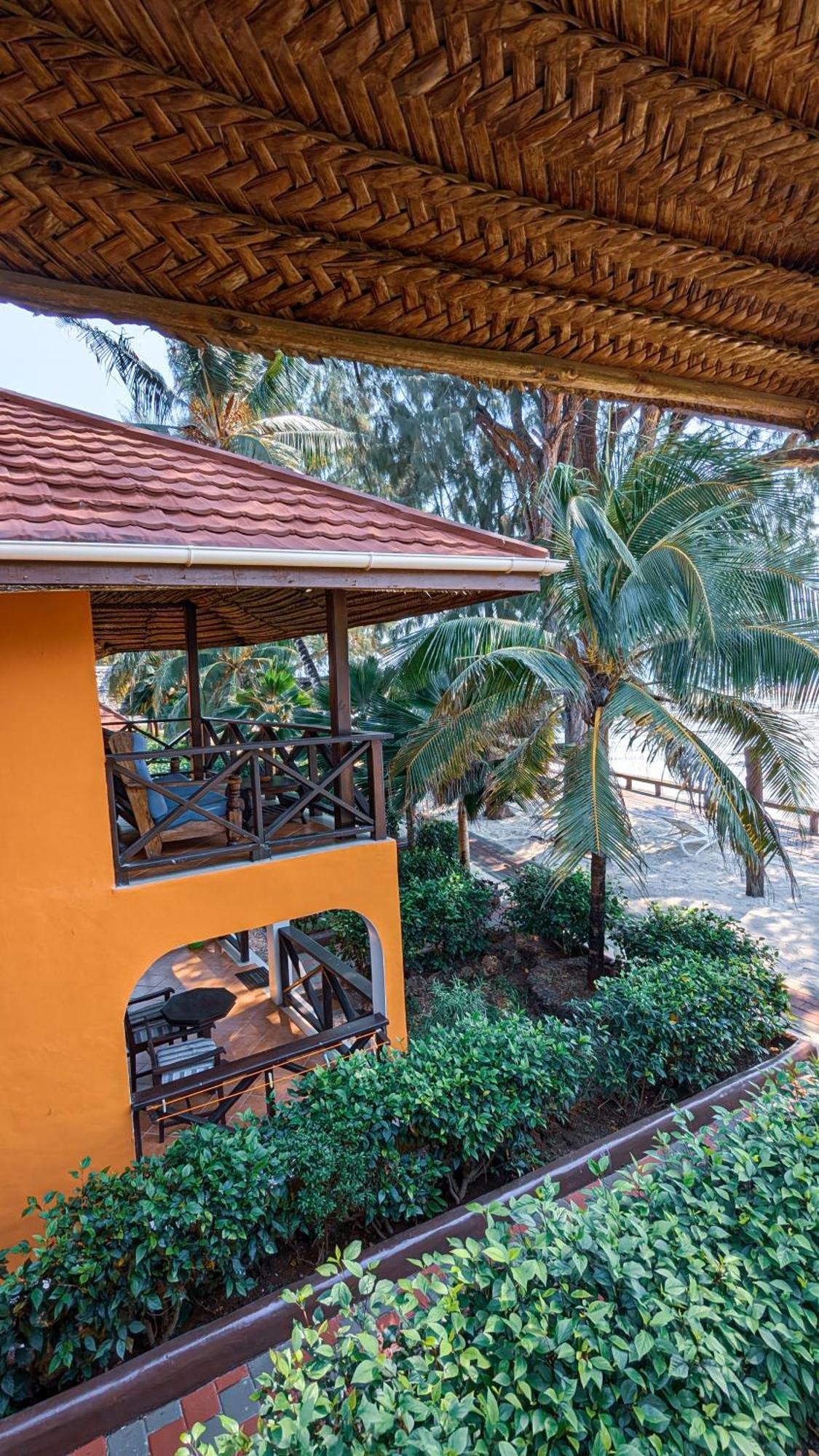 Mnarani Beach Cottages Nungwi Eksteriør billede